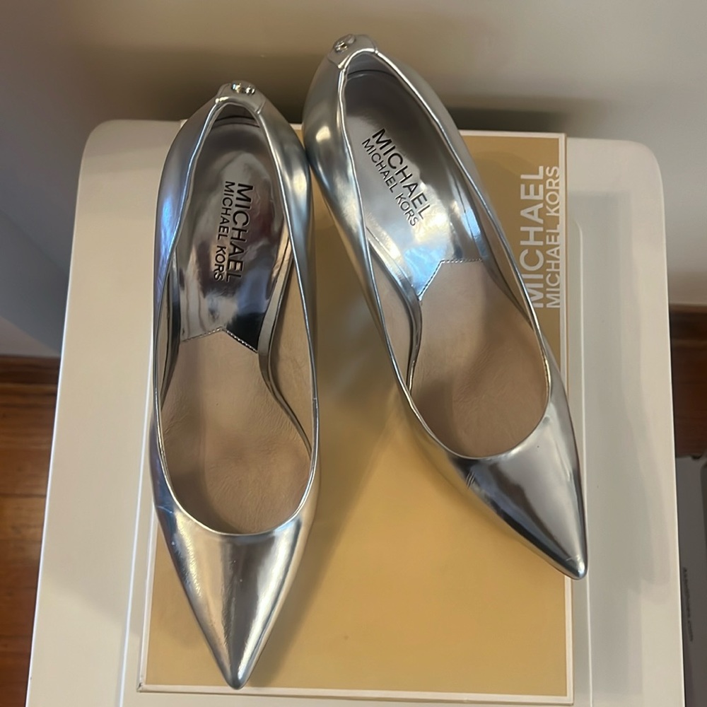 Michael Kors silver pumps